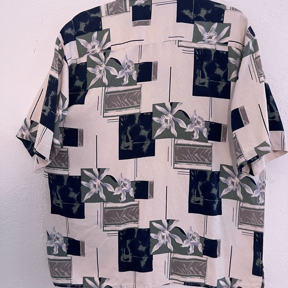 Bobby Chan casual shirt - Picture 6 of 9